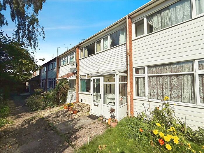 3 Bedroom Terraced House For Sale In Kingsway, Blackwater, Camberley, Hampshire, GU17