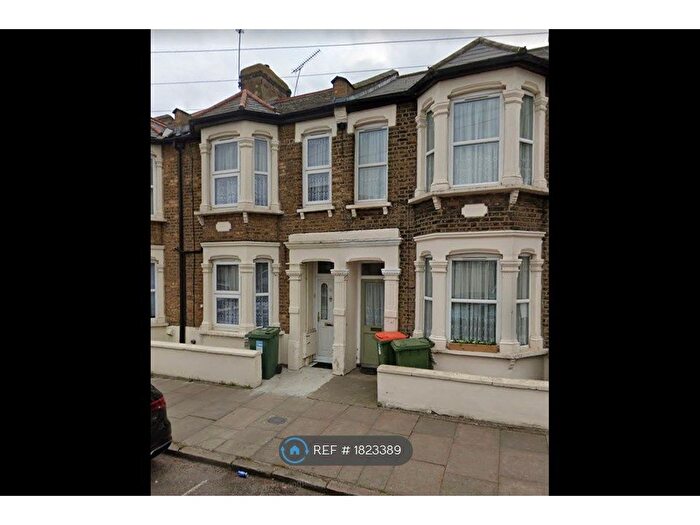 4 Bedroom Terraced House To Rent In Durham Road, London, E16