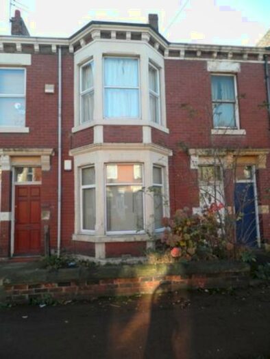 2 Bedroom Ground Flat To Rent In Simonside Terrace, NE6