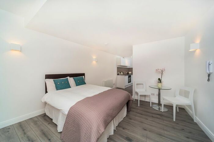 Studio To Rent In St Annes Court, Howard Place, Brighton, BN1