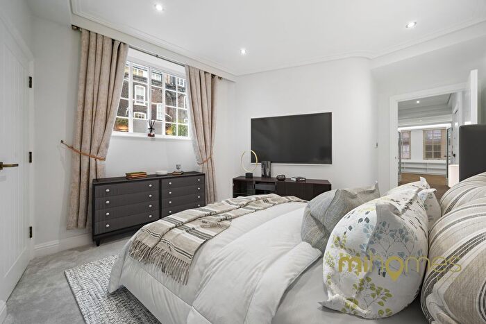 2 Bedroom Flat For Sale In Great Peter Street, London, SW1P