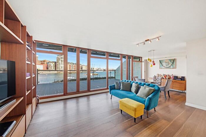 2 Bedroom Flat For Sale In Western Beach Apartments, Hanover Avenue, E16