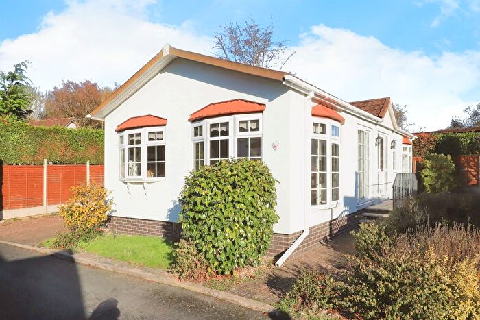 2 Bedroom Detached House For Sale In Severn Bank Park, Stourport-On-Severn, DY13