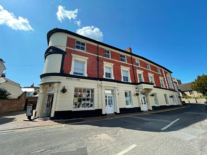 2 Bedroom Flat To Rent In Church Street, Bexhill-On-Sea, TN40