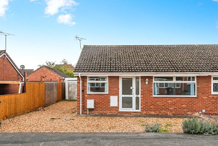 2 Bedroom Semi Detached Bungalow For Sale In Haig Close, Swindon, SN2