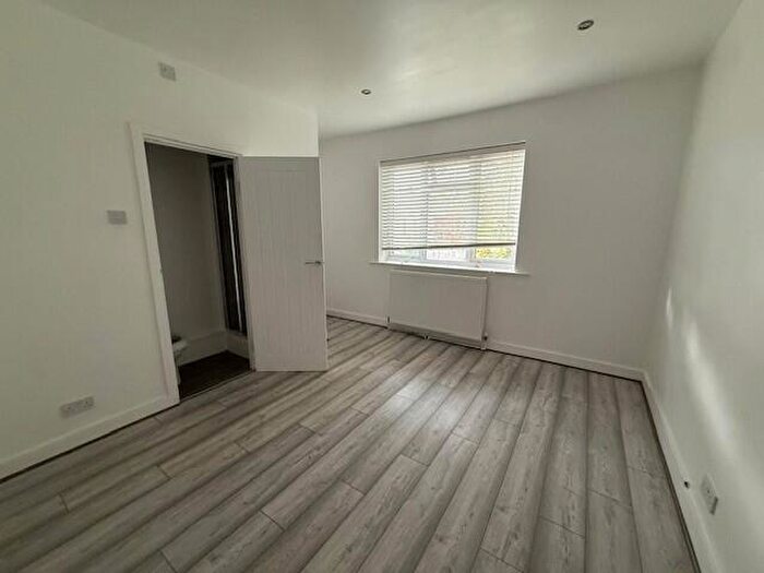1 Bedroom House To Rent In Canterbury Street, Gillingham., ME7