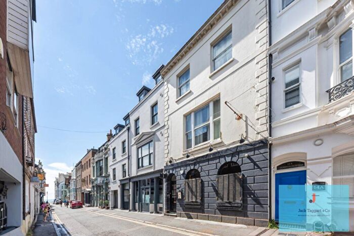 Apartment To Rent In Ship Street, Brighton, BN1