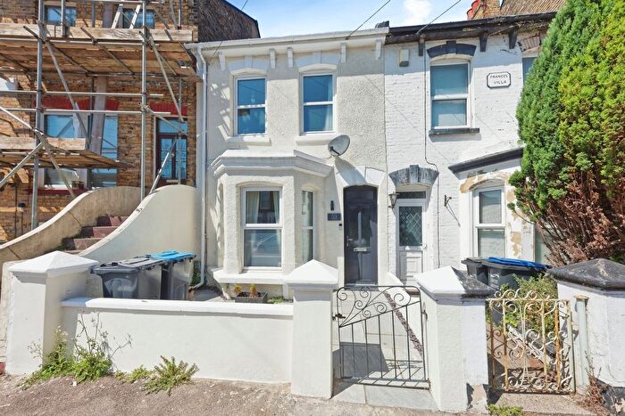 2 Bedroom Terraced House For Sale In Duncan Road, Ramsgate, Kent, CT11
