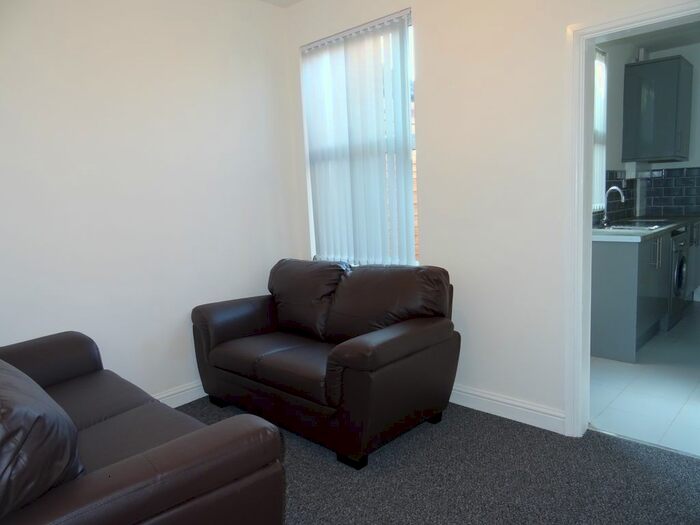 1 Bedroom Terraced House To Rent In Orwell Road, Stoke, Coventry, CV1