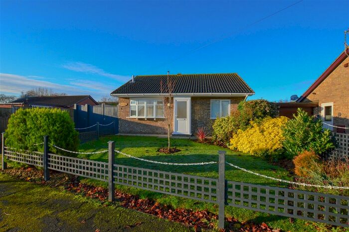 2 Bedroom Bungalow For Sale In Dean Close, Leasingham, Sleaford, NG34