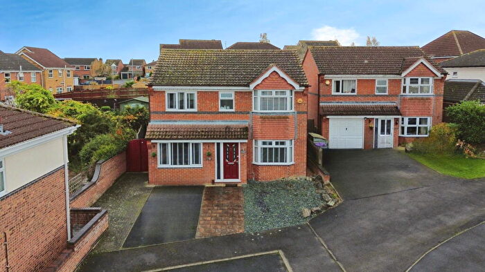 4 Bedroom Detached House For Sale In Osprey Close, Sleaford, NG34