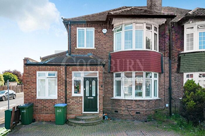 3 Bedroom Semi-Detached House To Rent In Sidcup Road, New Eltham, SE9