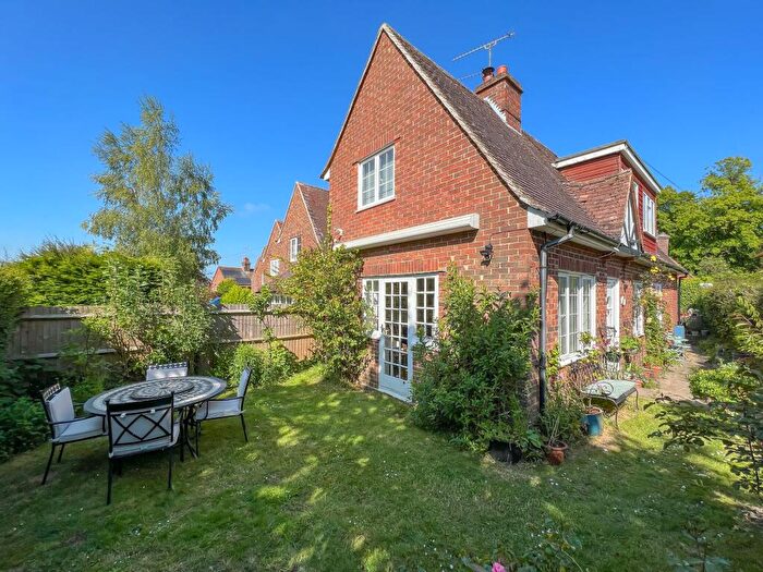 3 Bedroom Detached House For Sale In Hammerwood Road, Ashurst Wood, RH19