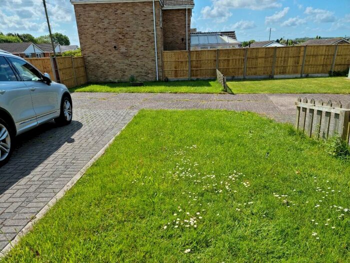 2 Bedroom Bungalow To Rent In Fern Grove, Cherry Willingham, Lincoln, LN3