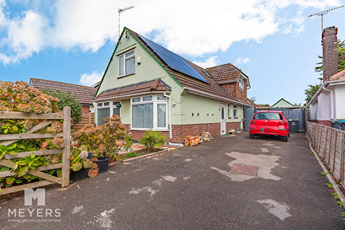 4 Bedroom Chalet For Sale In Castle Lane West, Bournemouth, BH8