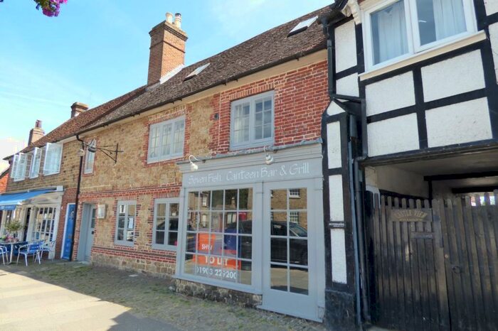 1 Bedroom Flat To Rent In North Street, Midhurst, GU29