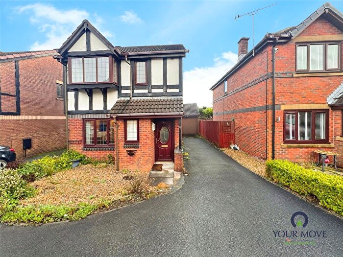 3 Bedroom Detached House For Sale In Blenheim Close, Blackburn, Lancashire, BB1