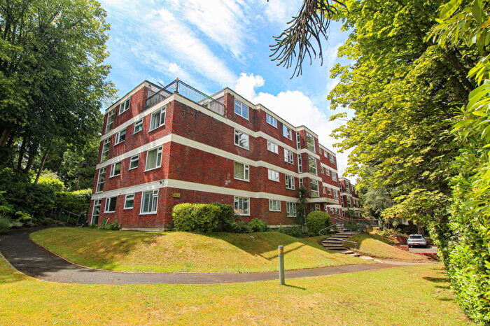 2 Bedroom Apartment For Sale In Surrey Road, Bournemouth, BH4