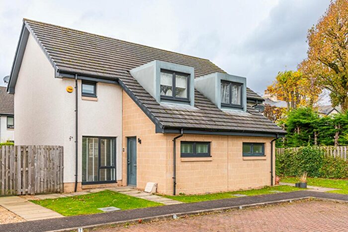 2 Bedroom Semi-Detached House For Sale In Charles Drive, Milton Of Campsie, G66
