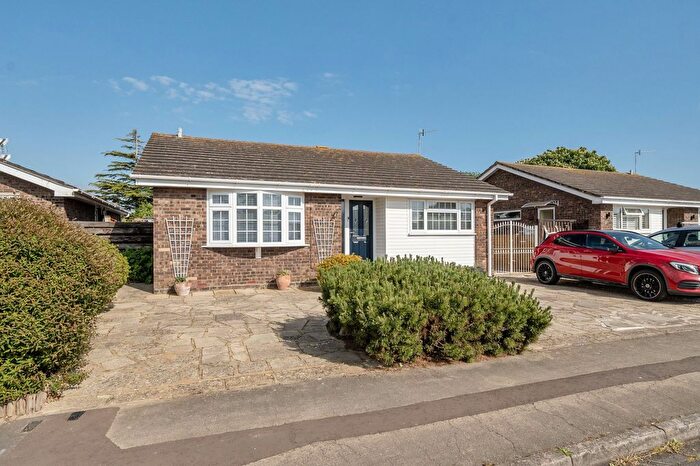 3 Bedroom Detached Bungalow For Sale In Wells Crescent, Aldwick, Bognor Regis, PO21