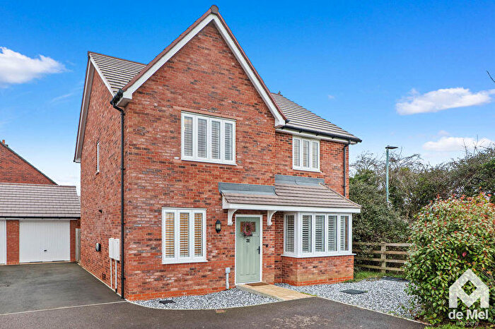 4 Bedroom Detached House For Sale In Daffodil Drive, Tewkesbury, Gloucestershire, GL20