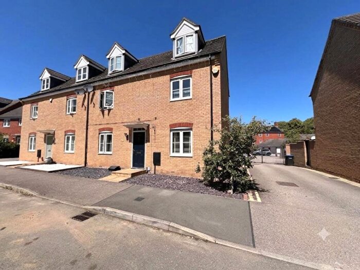 4 Bedroom Semi-Detached House For Sale In Dave Bowen Close, St. Crispin, Northampton, NN5