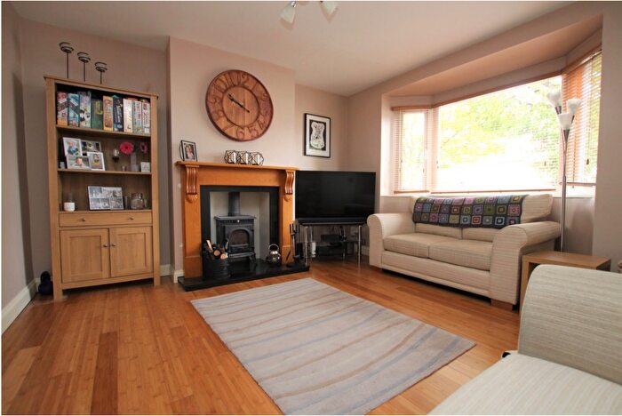 3 Bedroom Semi Detached House To Rent In Station Road, Dartford, DA1