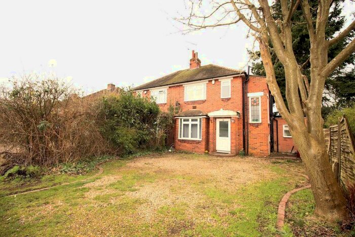 3 Bedroom Semi-Detached House To Rent In Woodcote Way, Caversham, Reading, RG4