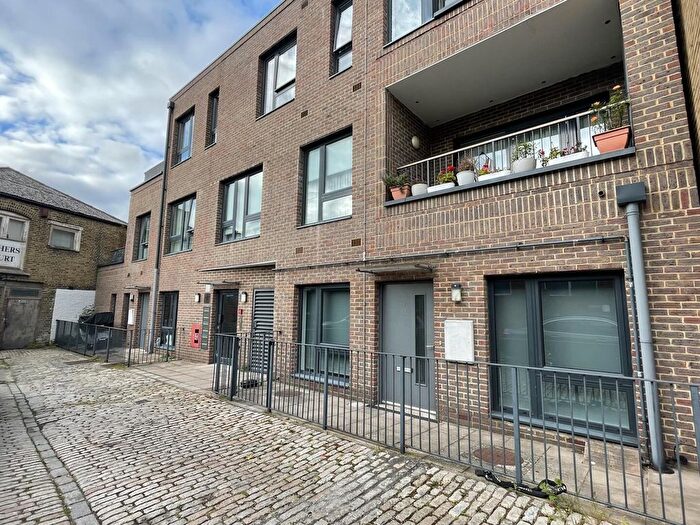 2 Bedroom Flat To Rent In Masonry House, Besson Street, London, SE14
