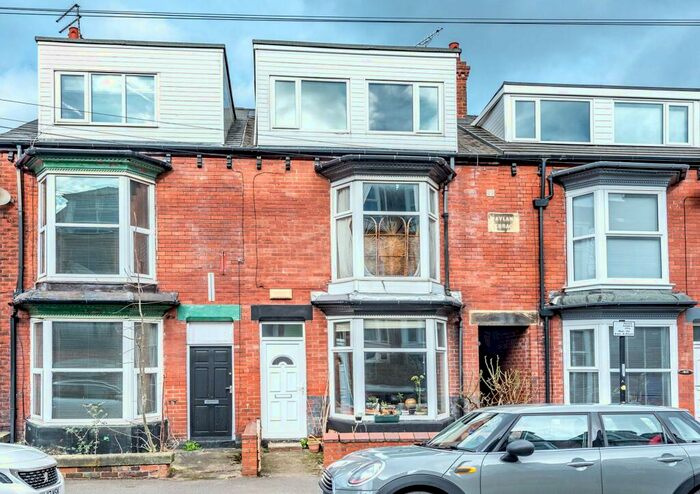 4 Bedroom Terraced House To Rent In Wayland Road, Sharrow Vale, S11