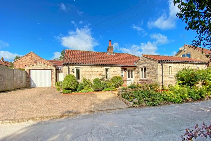 2 Bedroom Detached Bungalow For Sale In Peter Lane, Burton Leonard, Harrogate, HG3