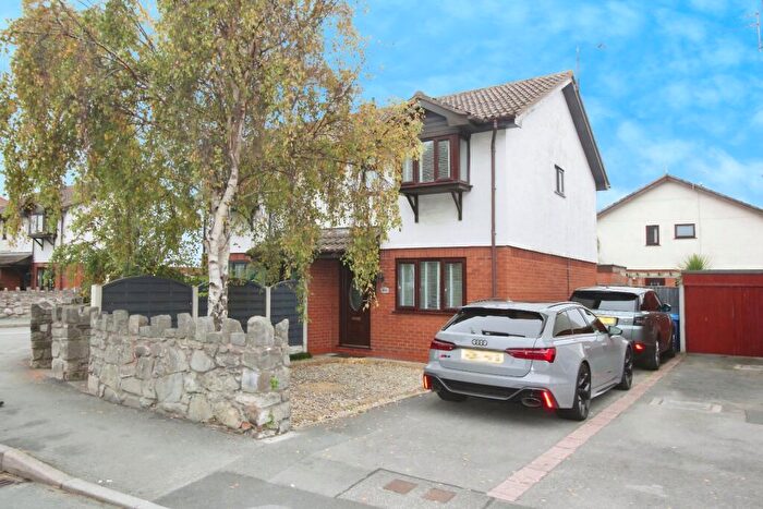 3 Bedroom Semi-Detached House To Rent In Sandy Lane, Prestatyn, Denbighshire, LL19