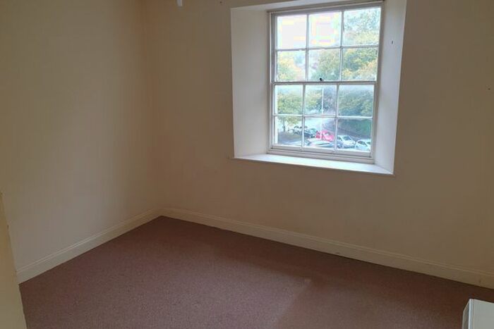 1 Bedroom Flat To Rent In Heavitree Road, Exeter, EX1