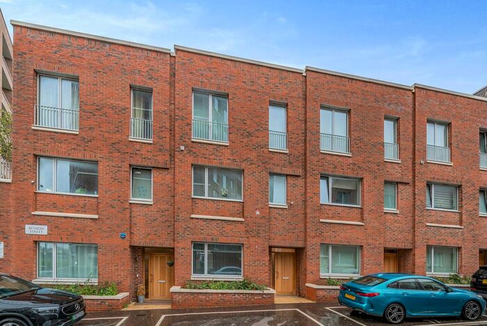 4 Bedroom Terraced House To Rent In Benson Street, Barking, IG11