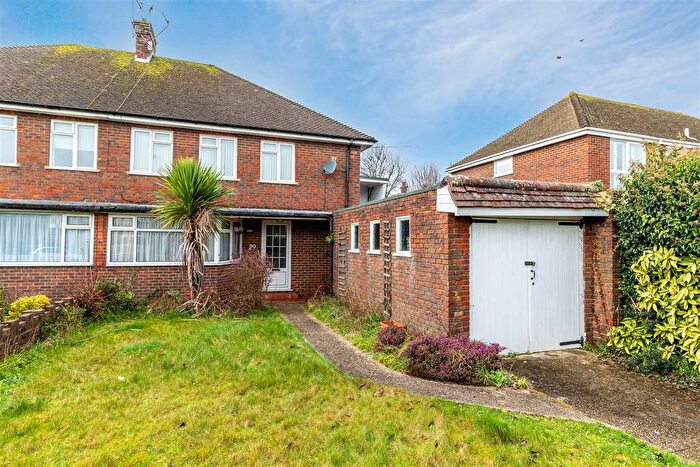 1 Bedroom Flat For Sale In Cissbury Road, Worthing, BN14