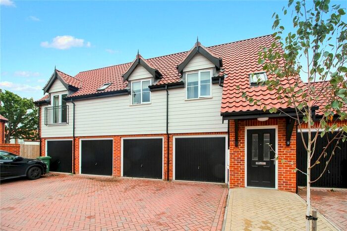 2 Bedroom Link Detached House To Rent In Potters Way, Poringland, Norwich, Norfolk, NR14