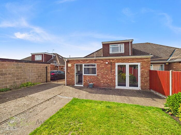 4 Bedroom Semi-detached Bungalow For Sale In Falcon Road West, Sprowston, NR7