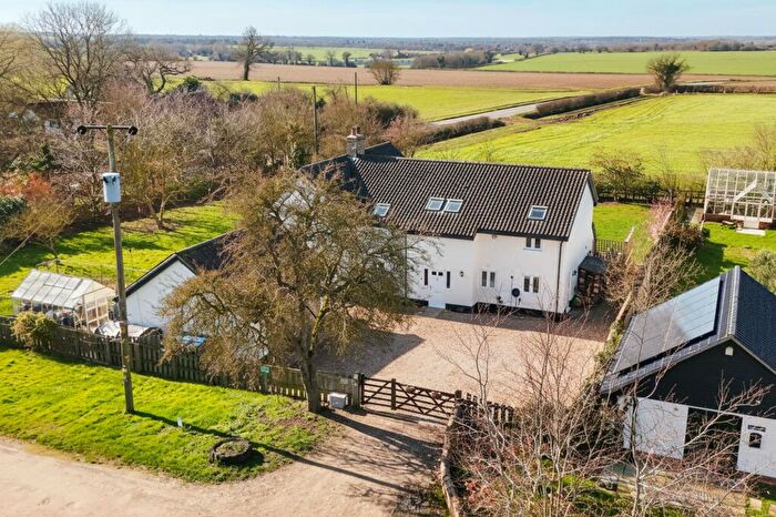 6 Bedroom Detached House For Sale In Thetford Road, South Lopham, Diss, IP22