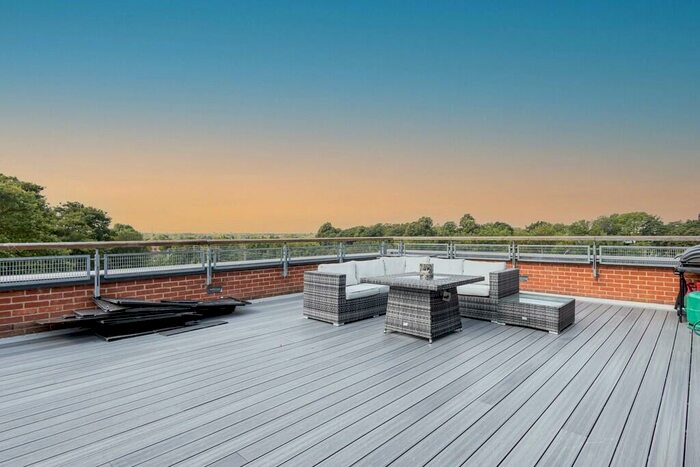 2 Bedroom Apartment To Rent In Penthouse, Citipeak, East Didsbury, M20