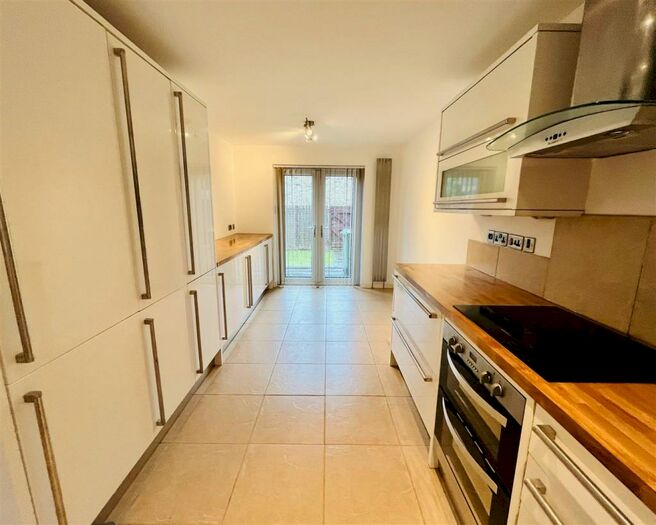 2 Bedroom Terraced House To Rent In Water Street, Huddersfield, HD1