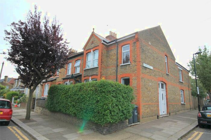 2 Bedroom Apartment To Rent In Marlborough Road, Bowes Park, London, N22