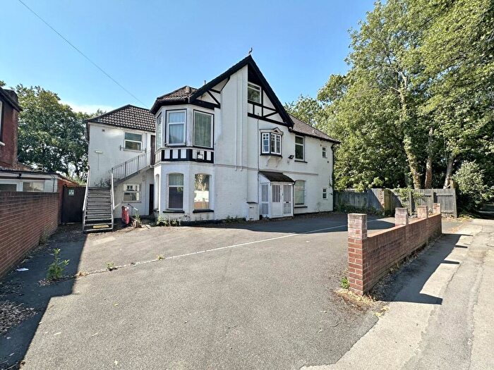 Property For Sale In Lawn Road, Southampton, Hampshire, SO17