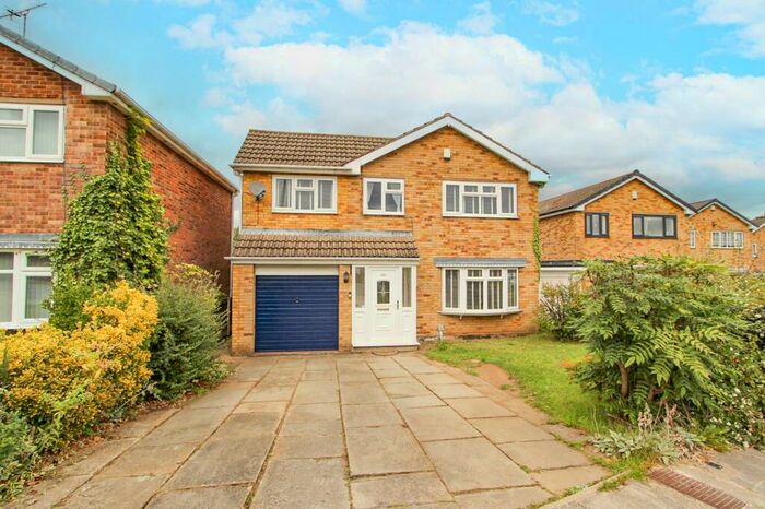 5 Bedroom Detached House For Sale In Goodison Boulevard, Cantley, Doncaster, DN4