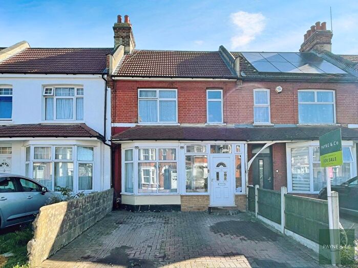 3 Bedroom Terraced House For Sale In Westwood Road, Ilford, IG3