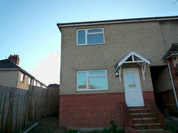 2 Bedroom Cottage To Rent In Laburnum Road, Southampton, SO16