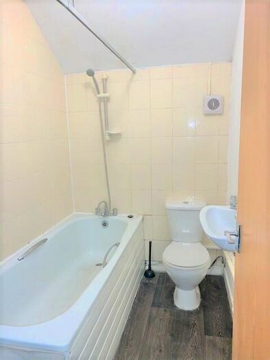 1 Bedroom House Of Multiple Occupation To Rent In Glynrhondda Street, Cardiff(City), CF24