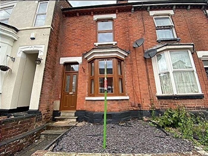 2 Bedroom Terraced House To Rent In Haden Hill, Wolverhampton, West Midlands, WV3