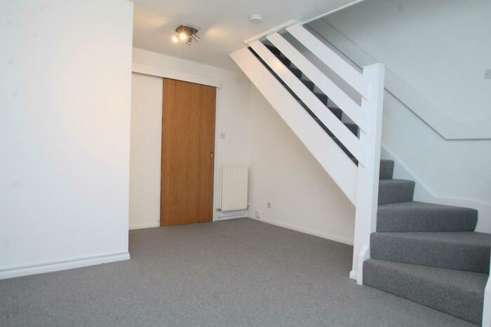 1 Bedroom House To Rent In Lara Close, Lewisham, SE13