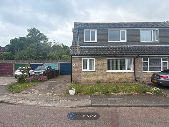 2 Bedroom Semi-Detached House To Rent In Belgrave Close, Ramsgate, CT11