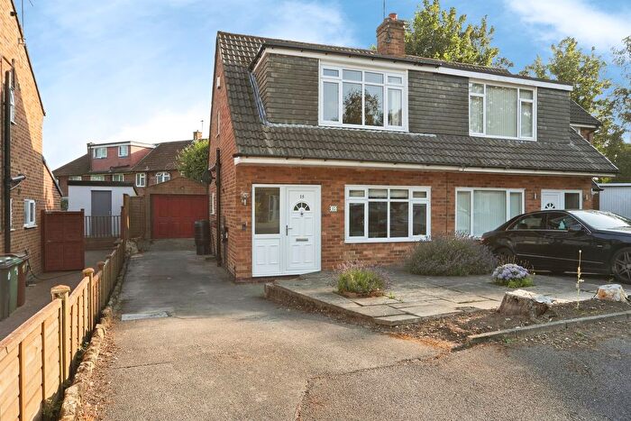 2 Bedroom Semi-Detached House For Sale In Highwood Grove, Leeds, LS17